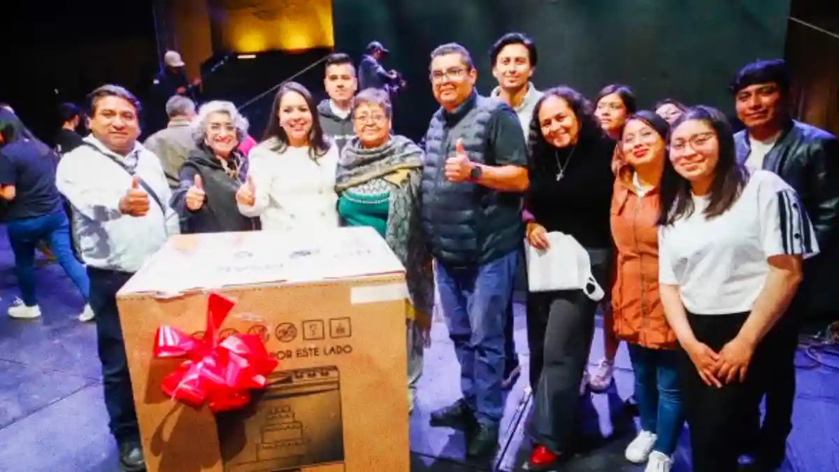 Tonantzin Fernández celebra a lo grande a las mamás cholultecas con la Fiesta Magnífica