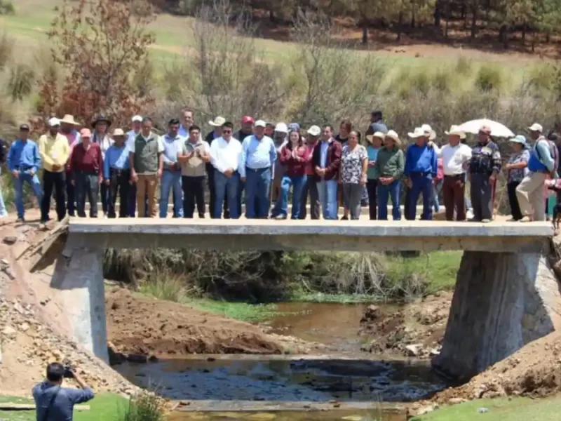 Después de 30 años, Rancho Nuevo por fin tiene su puente alcantarilla gracias a Bety Sánchez