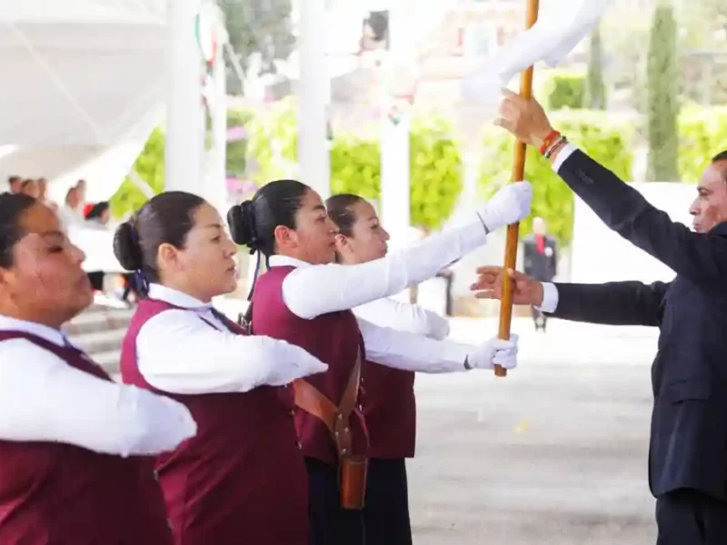 Concurso Estatal de Escoltas en la categoría de Madres y Padres de Familia de San Andrés Cholula