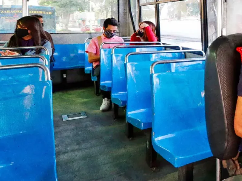 Choferes del transporte público en Puebla recibirán incentivo por chatarrizar sus unidades  