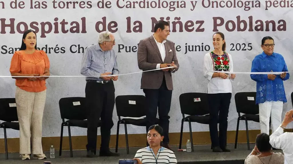 Alejandro Armenta entrega a Claudia Sheinbaum avance de proyectos de su gobierno en Puebla
