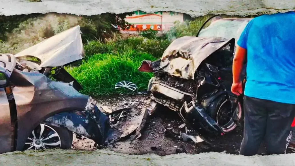 Choque frontal causó la muerte de dos personas y dos heridos en Tecamachalco, Puebla