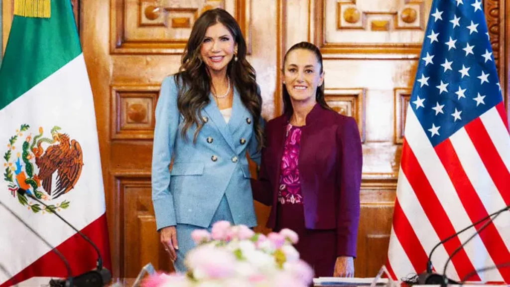 Claudia Sheinbaum niega incitar protestas migrantes, Kristi Noem la condena por supuestamente avivar disturbios