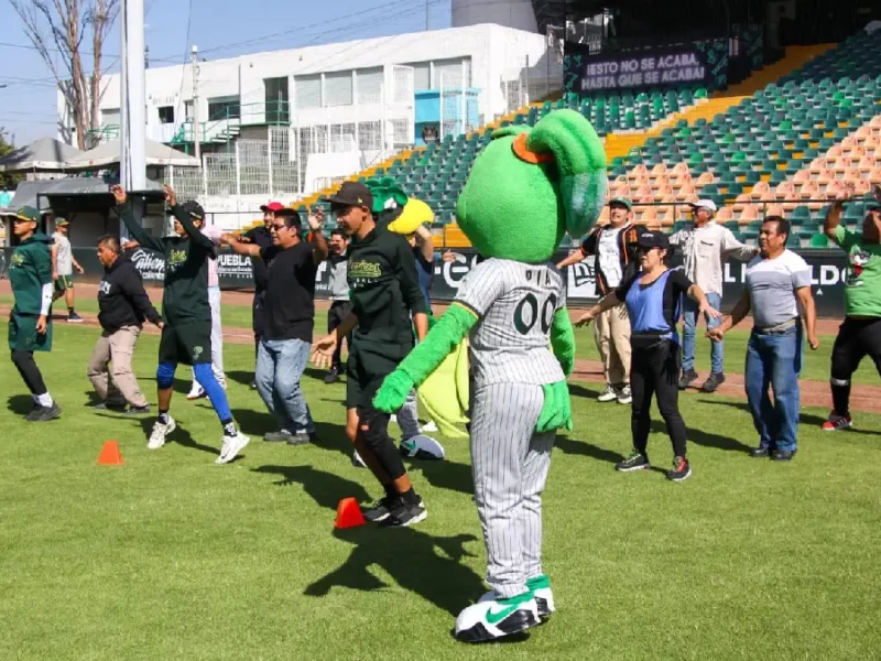 El IMDP y Pericos de Puebla realizan una clínica deportiva