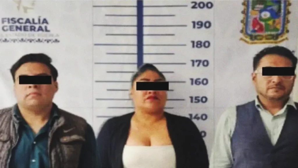 Desmantelan esquema de fraude en autos por Facebook en Puebla; detienen a tres implicados 