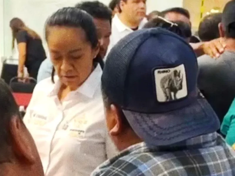 Autoridades y comerciantes de Atlixco logran acuerdo tras conflicto por lugares para vender sus productos