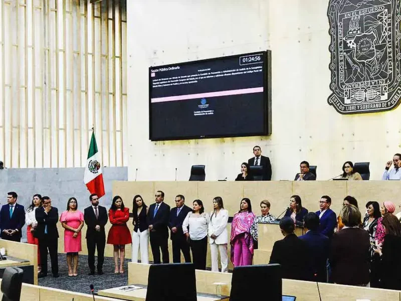 Aprobación de la Ley contra el Ciberasedio provoca confrontación entre diputadas en Congreso de Puebla 