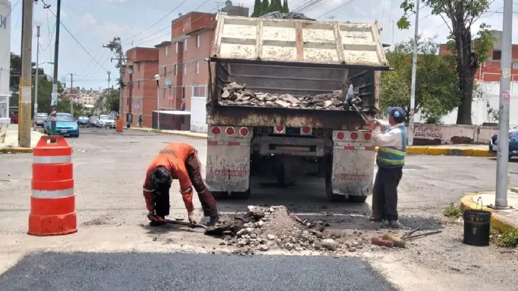 Campaña Capitalina Bacheando Puebla fortalece la infraestructura vial de la capital