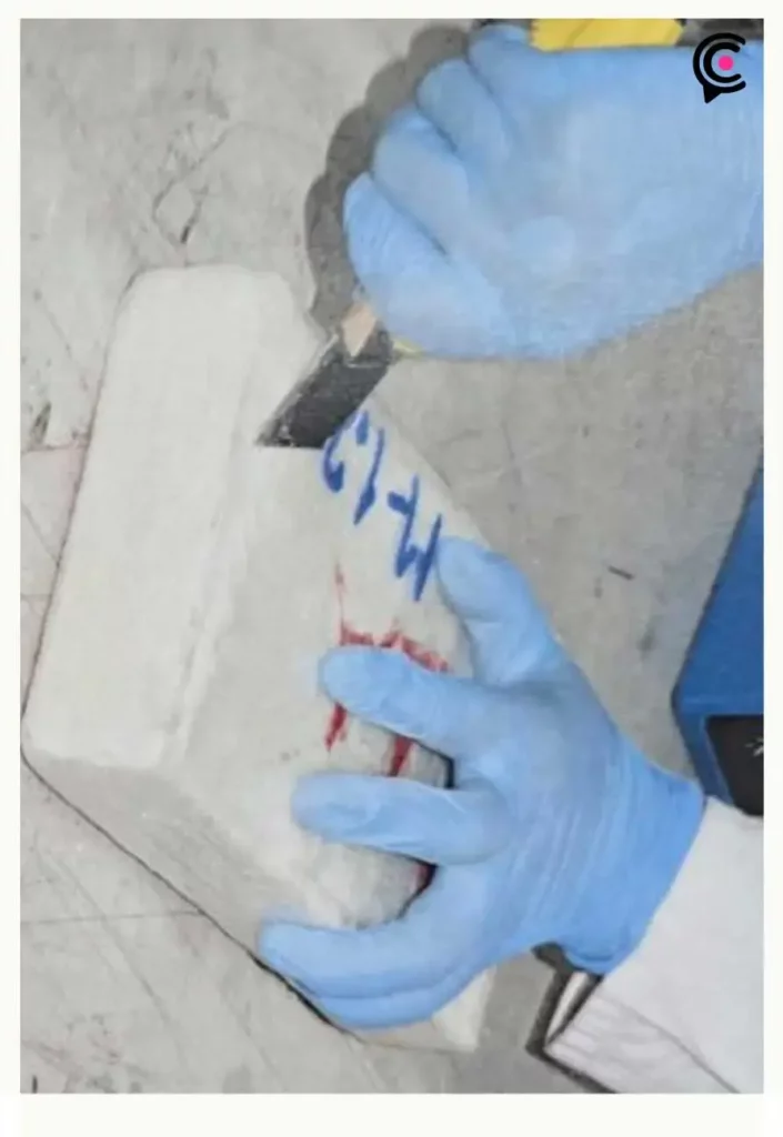 Abandonan maletas con cocaína en aeropuerto Hermanos Serdán; los sentencian a cuatro años de cárcel