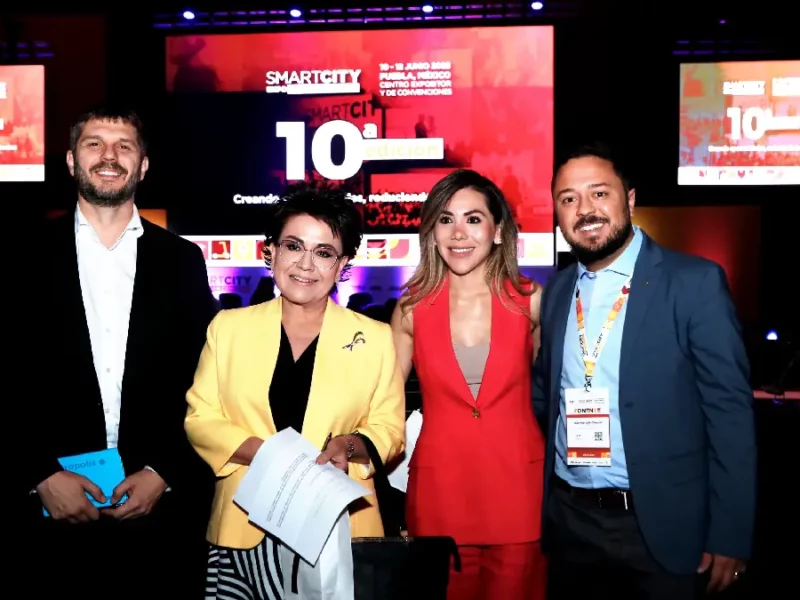 Participa Zaira González en Smart City con panel para el fortalecimiento de políticas de inclusión social