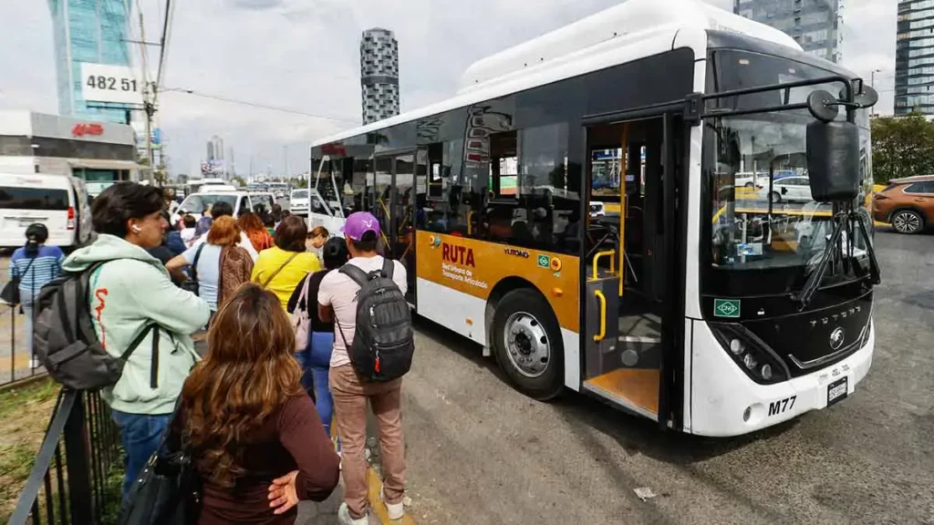 Carreteras de Cuota analiza incrementar unidades de RUTA en Puebla para optimizar el servicio