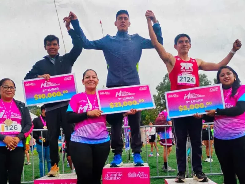 Jesús Nava ganó el Medio Maratón del Día del Papá San Andrés Cholula 2025