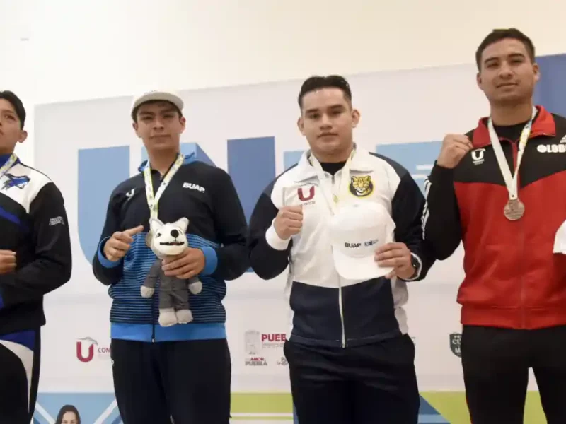Premia la Rectora Lilia Cedillo a campeones de Box