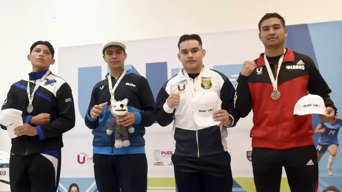 Premia la Rectora Lilia Cedillo a campeones de Box