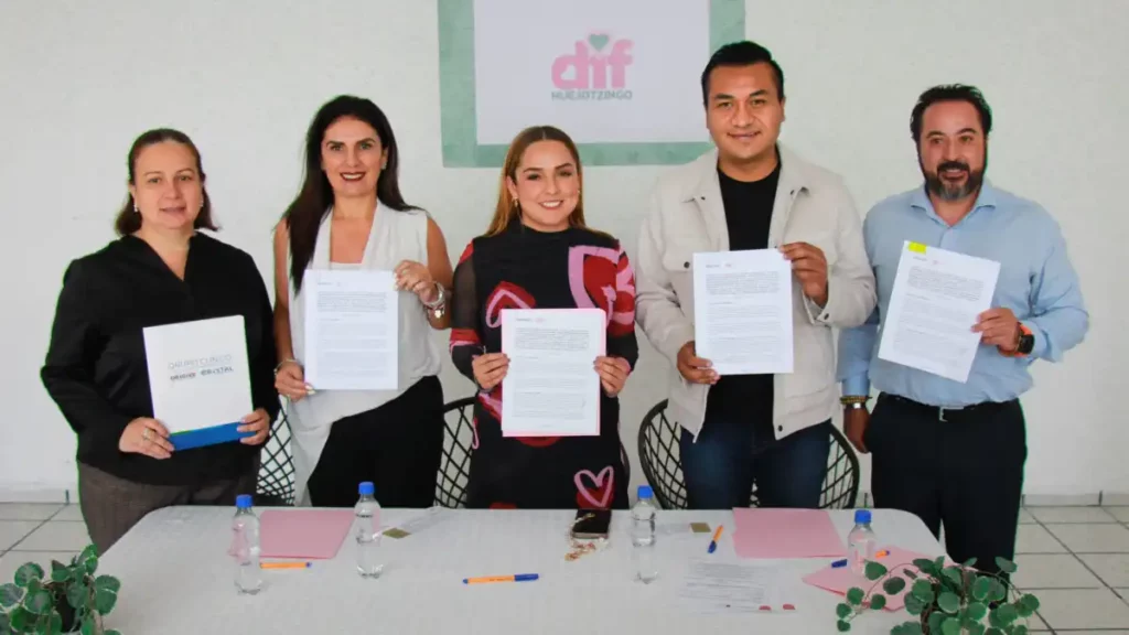 SMDIF de Huejotzingo y Grupo Clínico de la Hoz y Cristal unen esfuerzos para garantizar servicios médicos accesibles