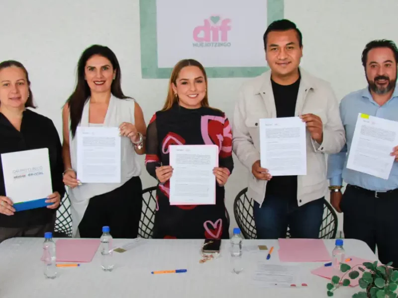 SMDIF de Huejotzingo y Grupo Clínico de la Hoz y Cristal unen esfuerzos para garantizar servicios médicos accesibles