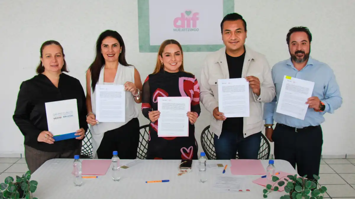 SMDIF de Huejotzingo y Grupo Clínico de la Hoz y Cristal unen esfuerzos para garantizar servicios médicos accesibles