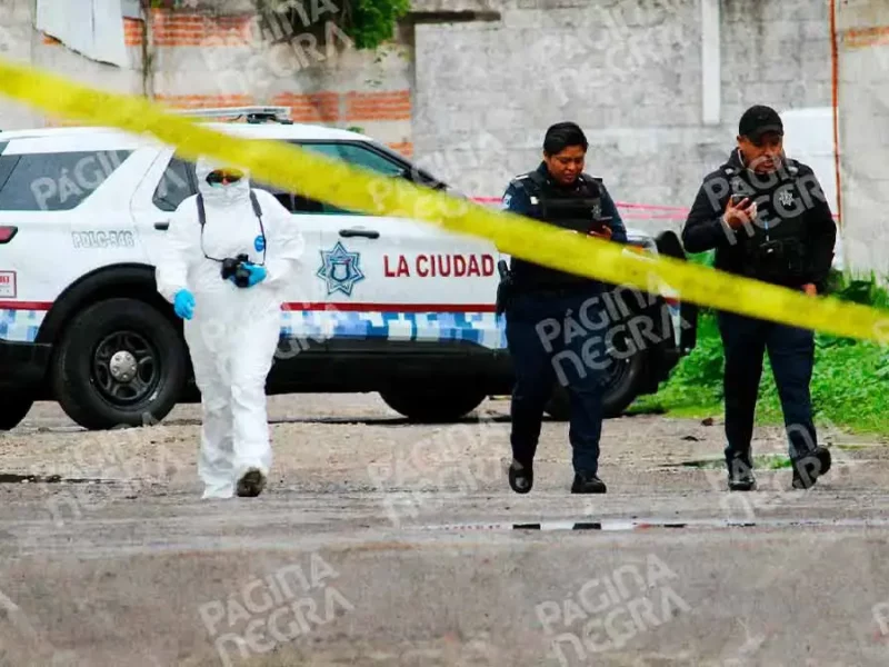 Abandonan cuerpos encobijados de dos hombres cerca del Polideportivo Xonaca y Mercado Morelos en Puebla
