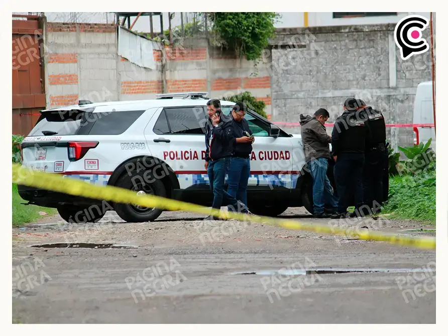 Abandonan cuerpos encobijados de dos hombres cerca del Polideportivo Xonaca y Mercado Morelos en Puebla