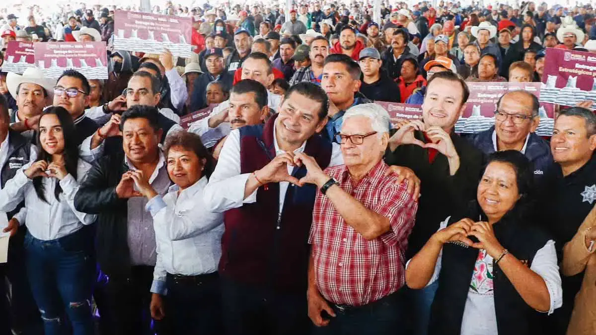 Programa de maquinaria agrícola iniciará operaciones en Puebla durante 2026; busca sembrar 600 mil hectáreas  