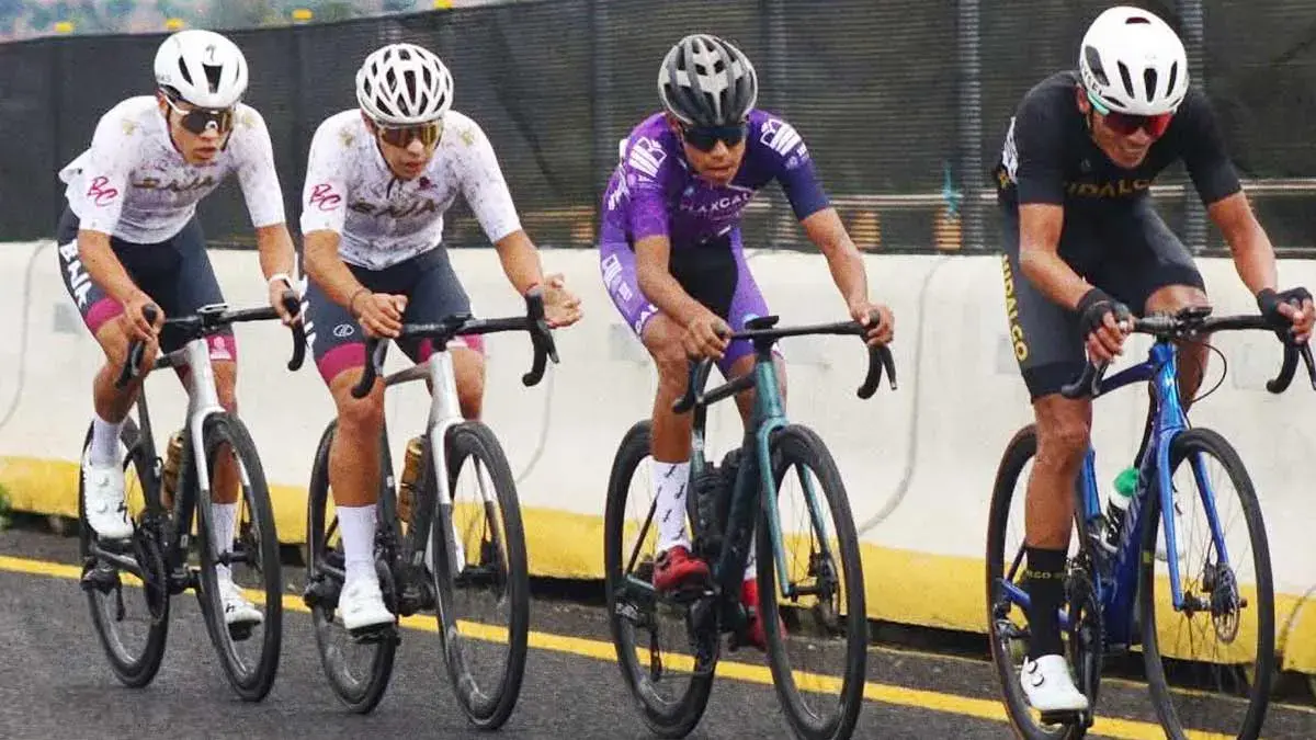 Atletas poblanos consiguen medalla de plata en ciclismo de la Olimpiada Nacional 2025  