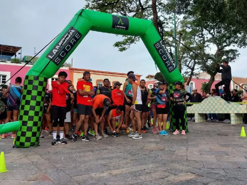 Ariadna Ayala presidenta de Atlixco, invita a celebrar a papá con carrera "Soy tu fan"