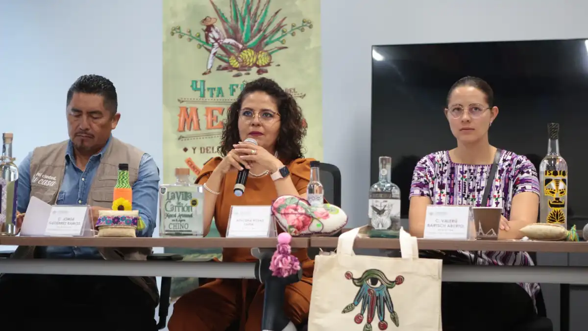 Promocionan en Congreso del Estado 4ª Feria del Mezcal y el Pulque, en Atlixco