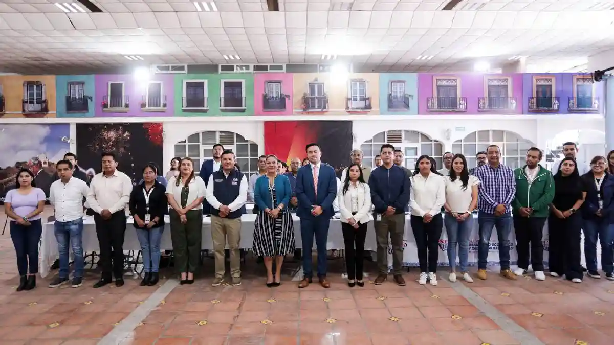 Fortalece Lupita Cuautle la atención ciudadana con capacitación en trámites