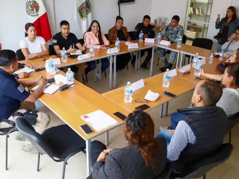 Gobierno de Tonantzin Fernández fortalece la seguridad con mesas de trabajo en las 13 juntas auxiliares