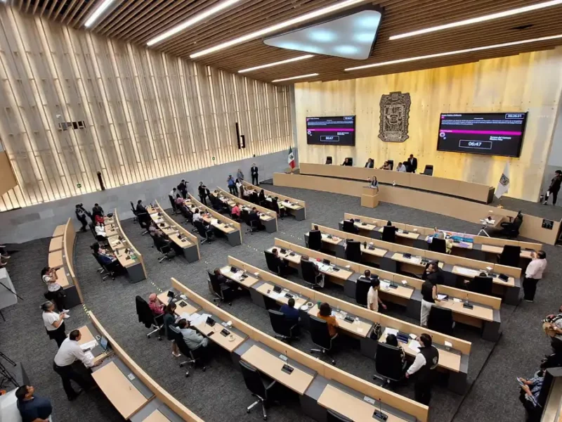 Presentan en Congreso exhorto para supervisar que notarios cobren impuestos conforme a la norma