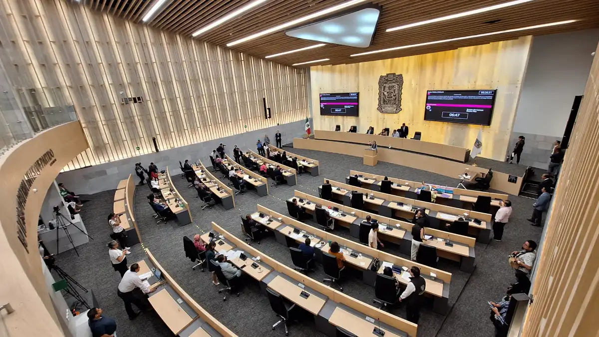 Presentan en Congreso exhorto para supervisar que notarios cobren impuestos conforme a la norma