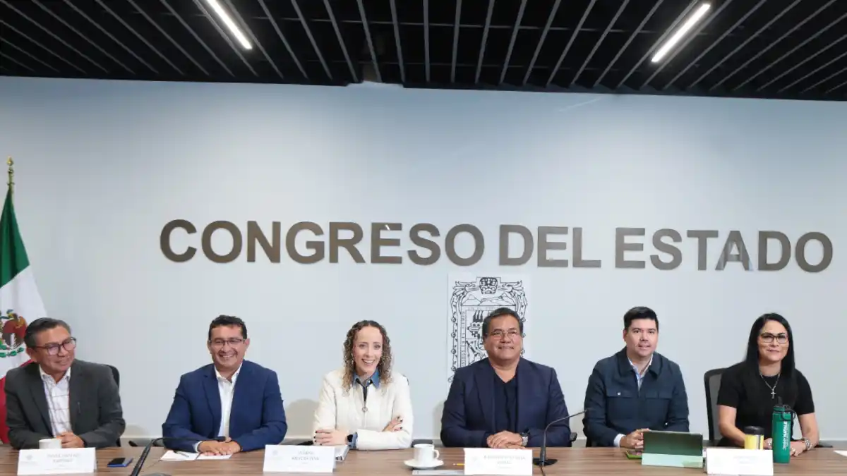 Avalan en Comisión del Congreso actualizar el nombre de la Secretaría de Educación