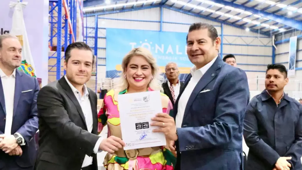Cumple Armenta compromiso de campaña al inaugurar la Fábrica de Paneles Solares “Tonalli”