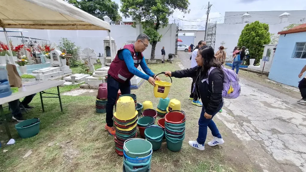 Acudieron más de 22 mil visitantes al Panteón Municipal por el Día del Padre