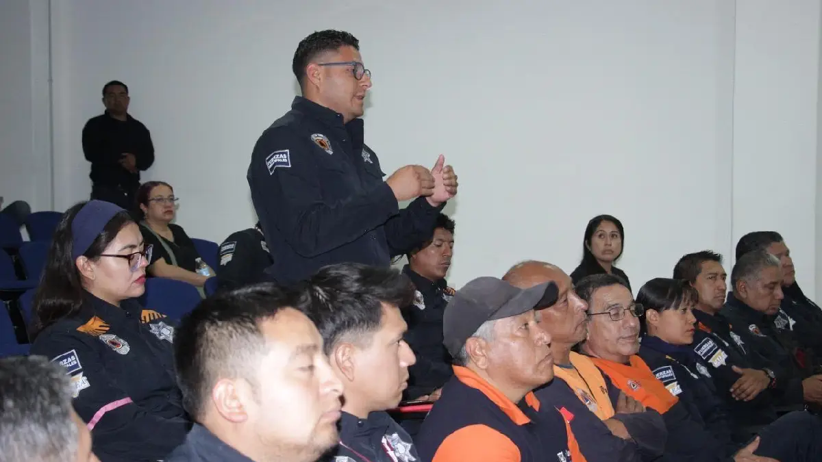 Imparte Gobierno de la Ciudad Taller de Seguridad Vial a personal de la Dirección Municipal de Protección Civil