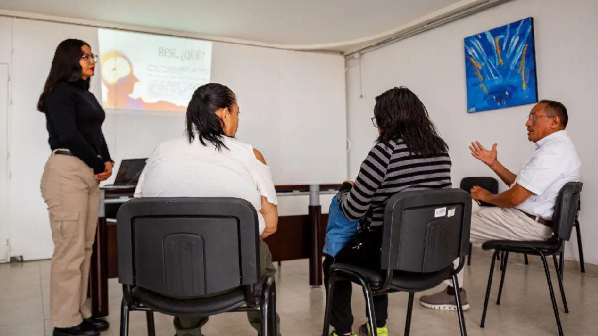 Imparte SMDIF talleres de resiliencia a personas cuidadoras