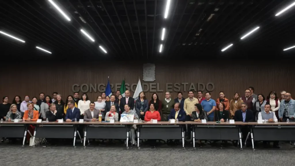 Congreso del Estado recibe la visita de la embajadora de Francia en México