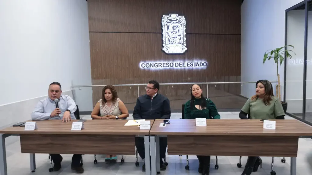 Refrenda Congreso del Estado impulso a los y las artesanas poblanas