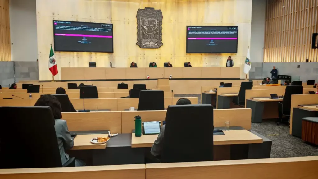 Congreso del Estado designa Concejos Municipales en Ahuazotepec y Cuautempan