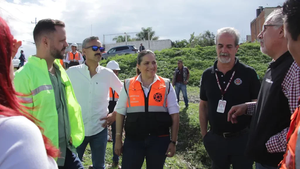 Supervisa Gobierno de la Ciudad labores de desazolve y limpieza en el Vaso Regulador Puente Negro