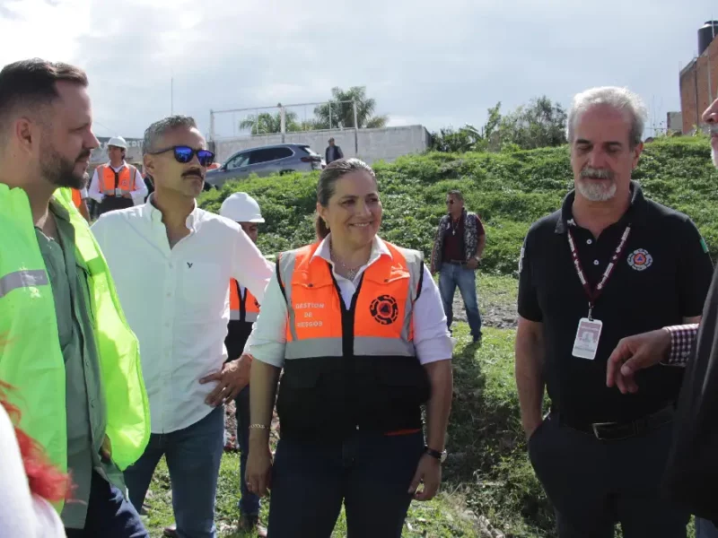Supervisa Gobierno de la Ciudad labores de desazolve y limpieza en el Vaso Regulador Puente Negro