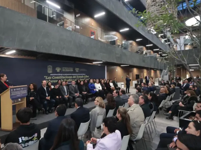 Inaugura Congreso del Estado exposición sobre las Constituciones del Estado y el Federalismo