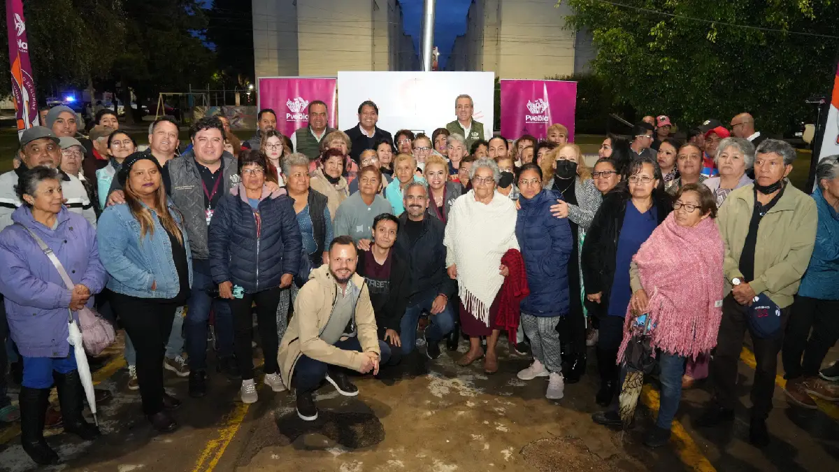 Beneficia Puebla Brilla a más de 10 mil vecinas y vecinos de Loma Bella