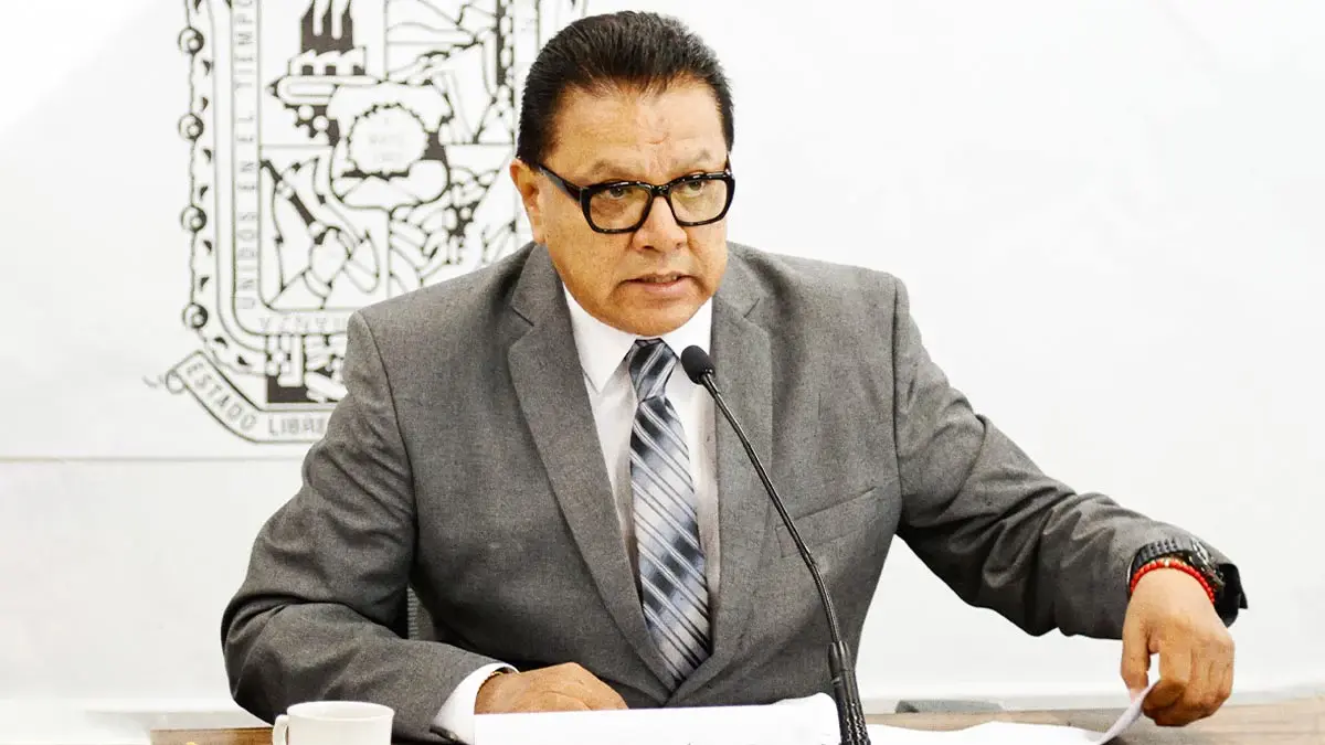 Diputado de Puebla propone que funcionarios condenados por un delito pidan disculpas públicas