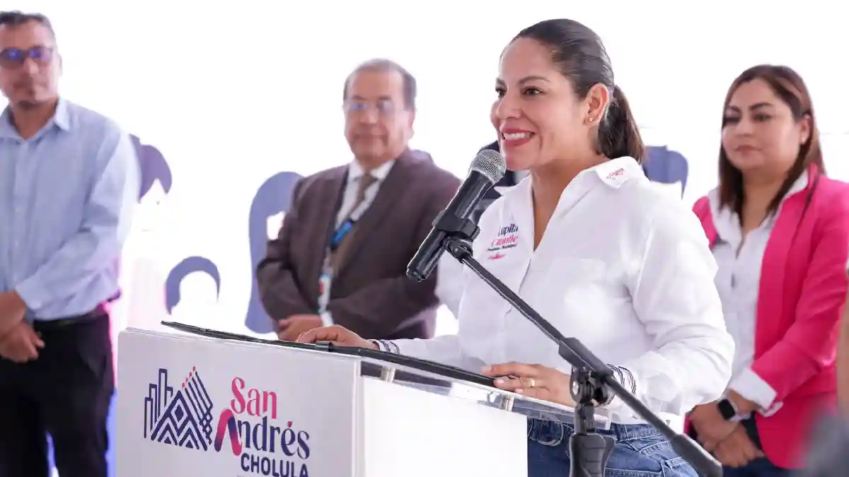 Acerca Lupita Cuautle servicios y atención directa a Lázaro Cárdenas