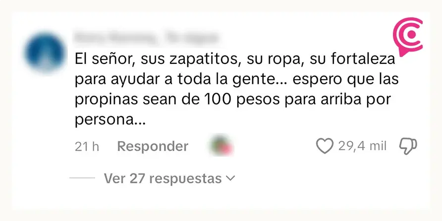 Sacan a clientes en carritos de súper durante inundación en estacionamiento de Chedraui UPAEP, Puebla