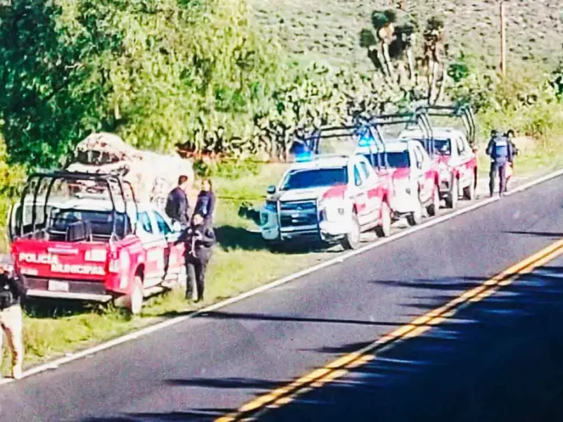 Abandonan cuerpo desmembrado y embolsado sobre la carretera El Seco-Azumbilla, Puebla