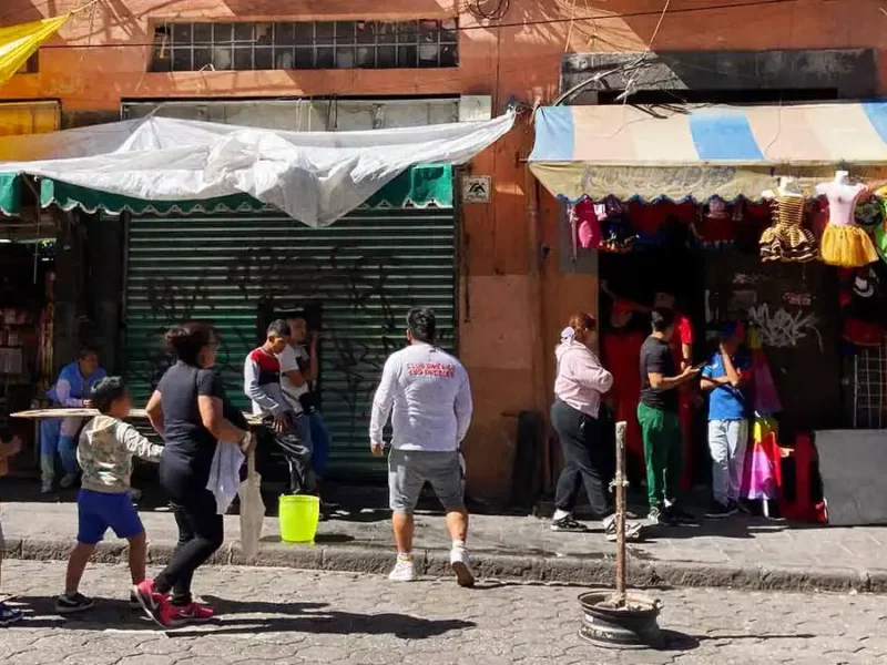 Ayuntamiento de Puebla denunciará a vendedores ambulantes que agredieron a funcionarios municipales en Centro Histórico