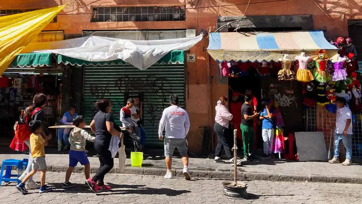 Ayuntamiento de Puebla denunciará a vendedores ambulantes que agredieron a funcionarios municipales en Centro Histórico