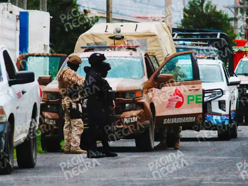 FGR y Pemex realizan operativo para detectar tomas clandestinas en el Parque Industrial Chachapa 